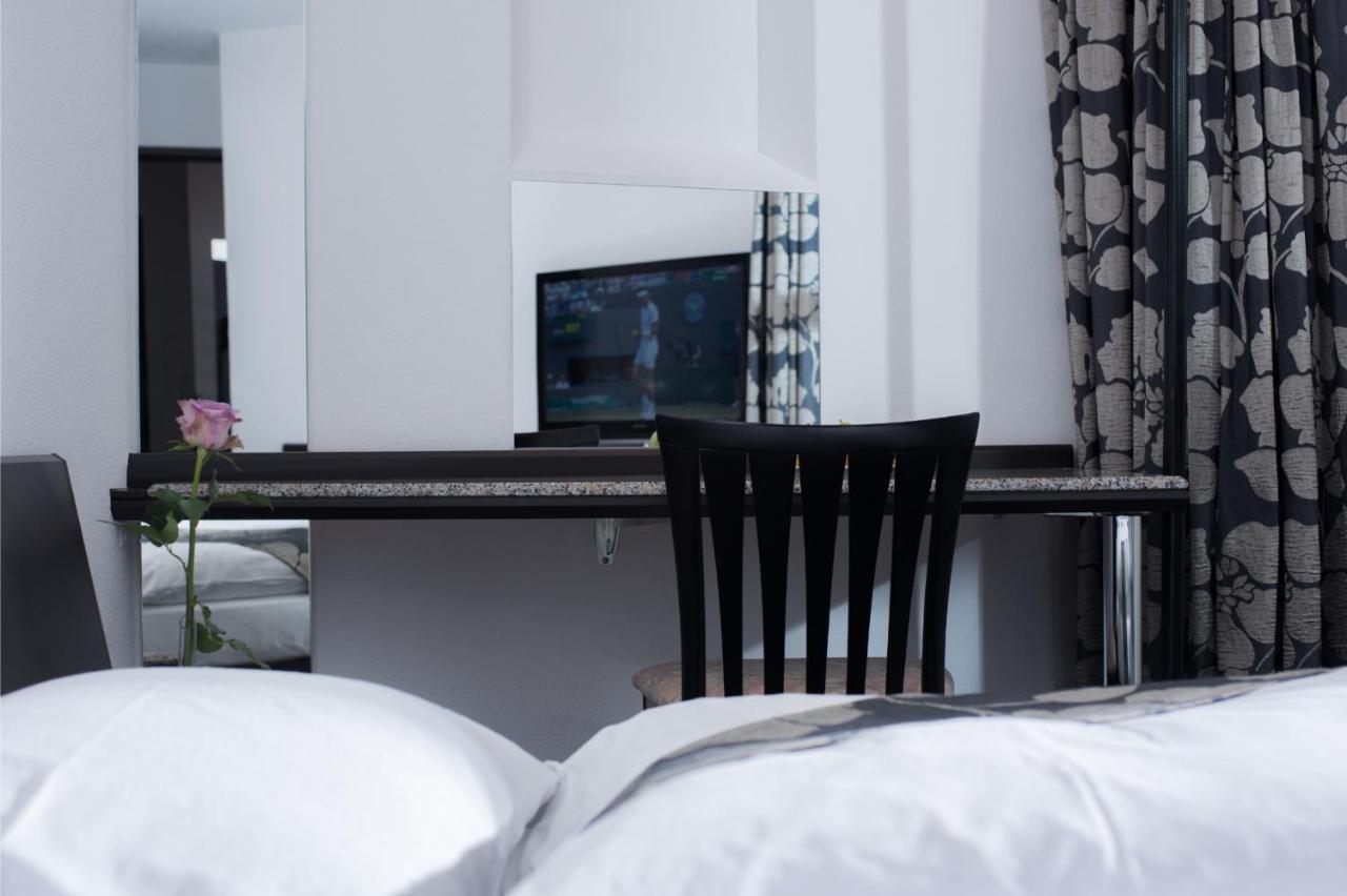 Grand Hotel Les Endroits La Chaux De Fonds Ngoại thất bức ảnh