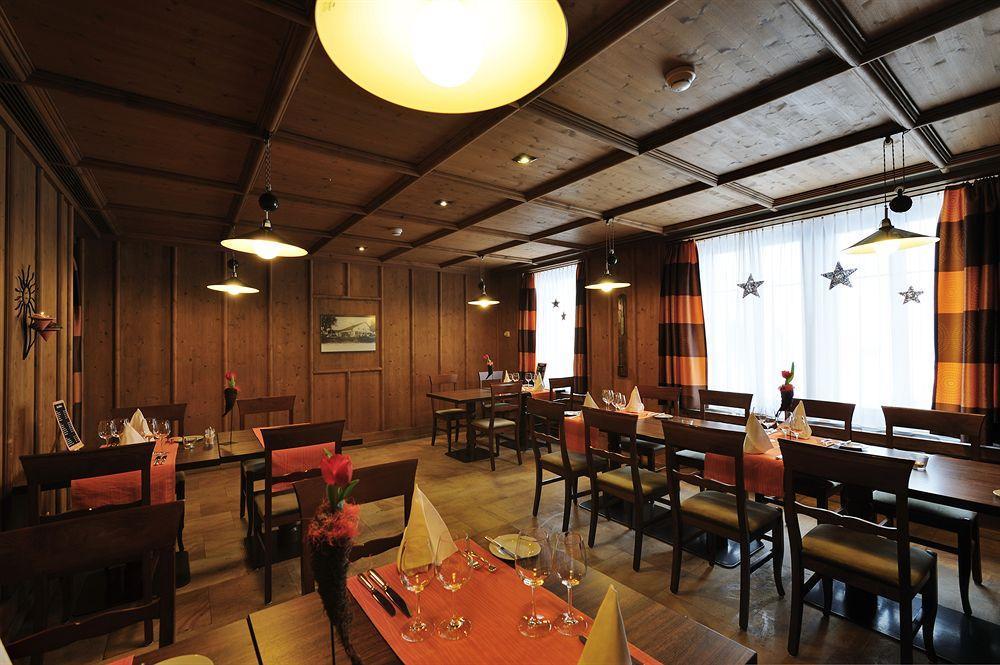 Grand Hotel Les Endroits La Chaux De Fonds Ngoại thất bức ảnh