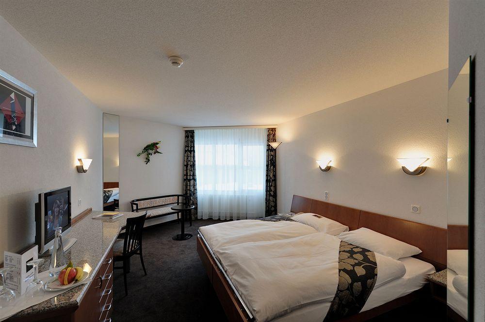 Grand Hotel Les Endroits La Chaux De Fonds Ngoại thất bức ảnh